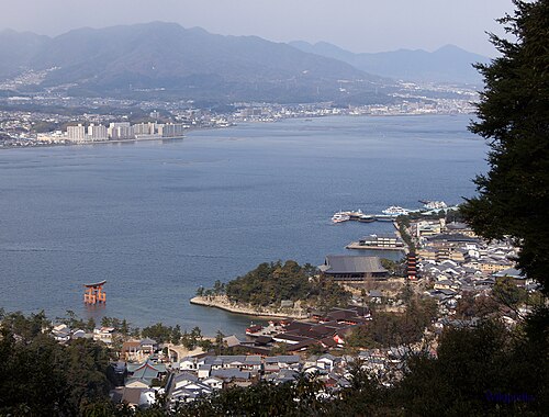 宮島・嚴島神社の別アングルを確認できる実写写真 2