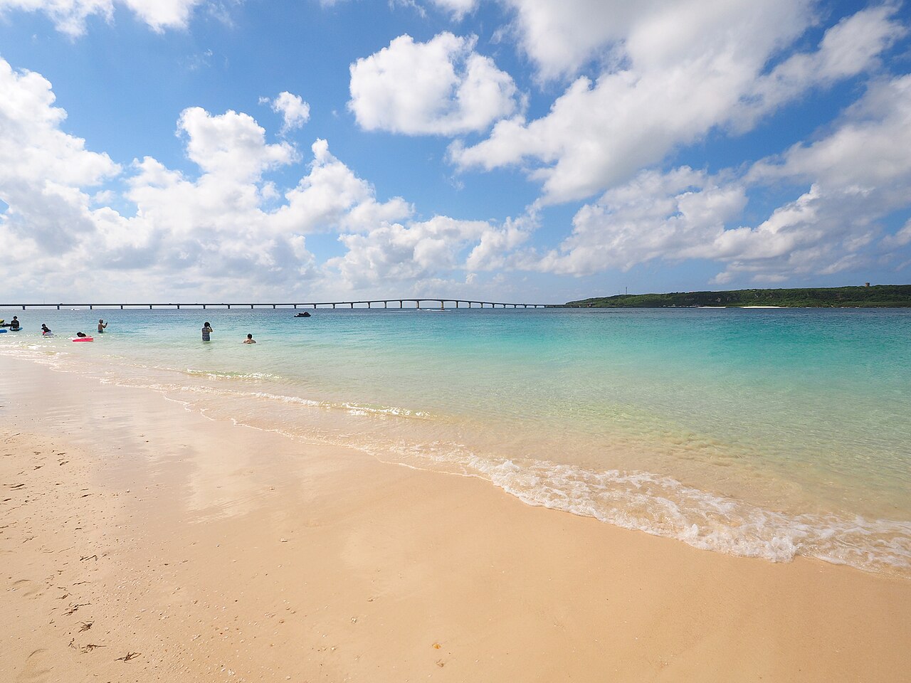 宮古島 与那覇前浜ビーチの別アングルを確認できる実写写真 1